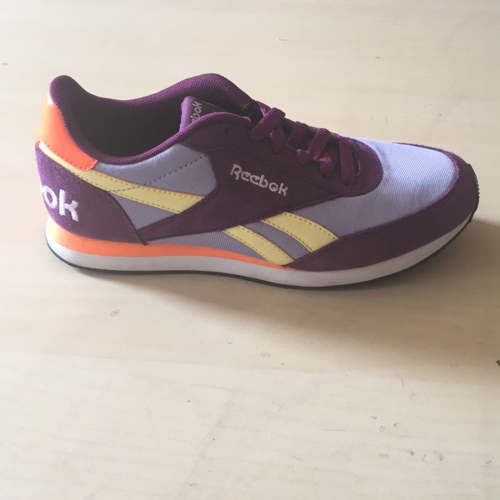 Reebok purple casual sneakers